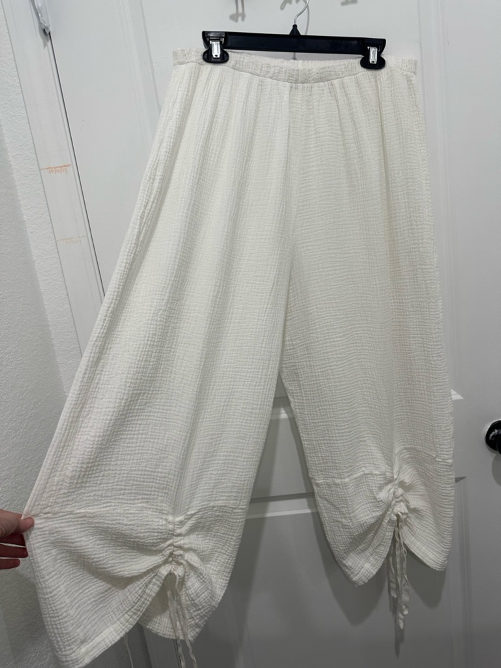 bryn Walker 100% Cotton Gauze Cream Textured Drawstring Wide Leg Jogger    SZ 1X